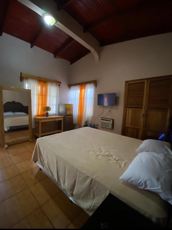 Hotel Y Balneario Villa Paraiso Катакамас Экстерьер фото